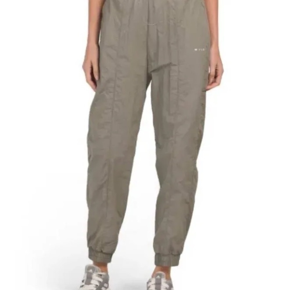 NWT Wilo The Label Parachute Pants